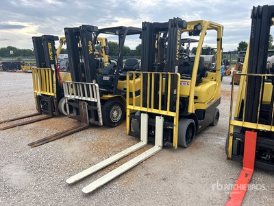 2022 Hyster S50FT 5000 lb Cushion Tire Wózek widłowy