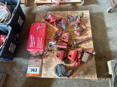 Milwaukee Cordless Hack Saw, Impact Driver, Flash Light, Work Light, Impact Wrench & Caulk Gun Varios, herramientas manuales
