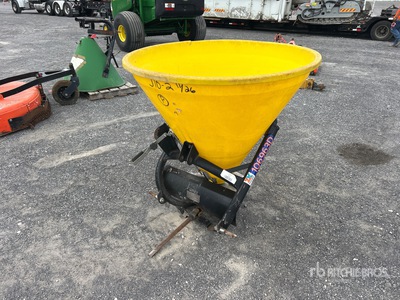 2017 Land Pride FSP1000 3-Point 46 in Fertilizer Spreader