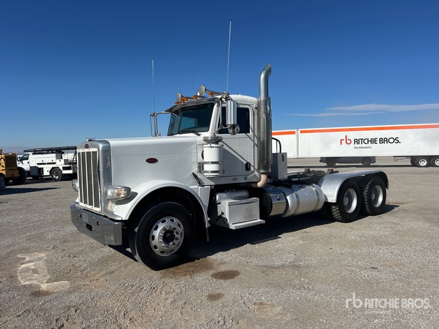 2017 Peterbilt 389 6x4 T/A Day Cab Truck Tractor