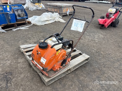 2016 Mikasa MVC88VTHW Vibratory Plate Compactor