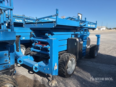 2020 Genie GS-4390 4x4 Diesel Podnośnik nożycowy