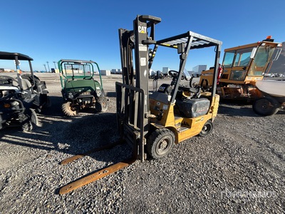 1996 Cat GP18 3000 lb Pneumatic Tire Montacargas (Inoperable)