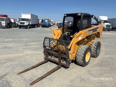 2005 John Deere 325 Skid Steer Loader