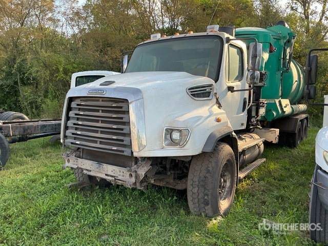 Vacuum Tanker Trucks