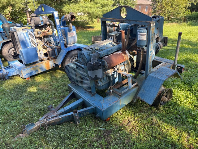 2005 Thompson 6V-1098 Trailer-Mounted Water Pump (Inoperable)