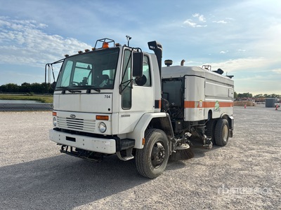 2007 Sterling SC8000 Sweeper Truck