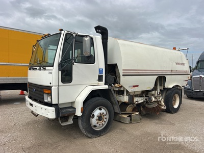 1995 Elgin Whirlwind Series L on 1996 Ford CF7000 Sweeper Truck