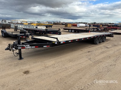 2025 Southland 30 ft Tri/A Equipment Trailer