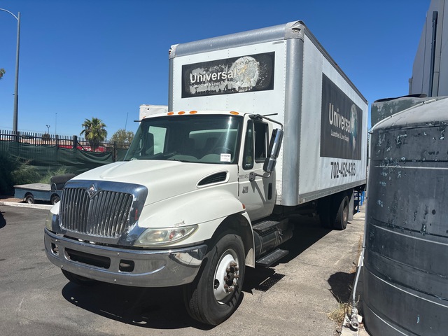 2006 International 4300 4x2 Van Truck 2006 International 4300 4x2 Van Truck