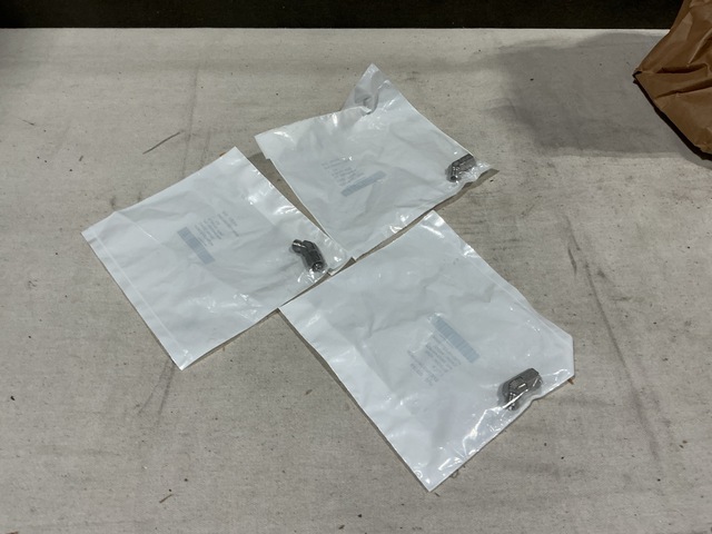 (28) Pioneer Industries 5802441404 Pipe Elbows