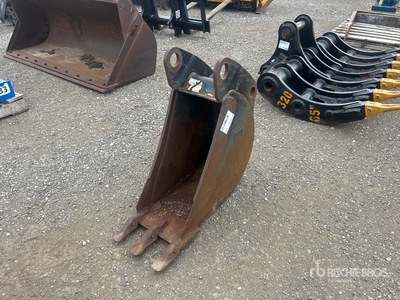 12 in Cazo para retroexcavadora - Fits Cat 420