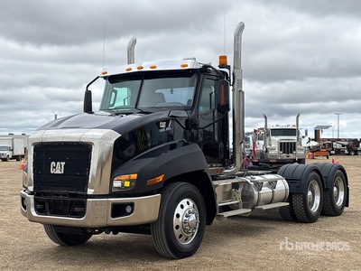 2014 Cat CT660 6x4 Day Cab Prime Mover