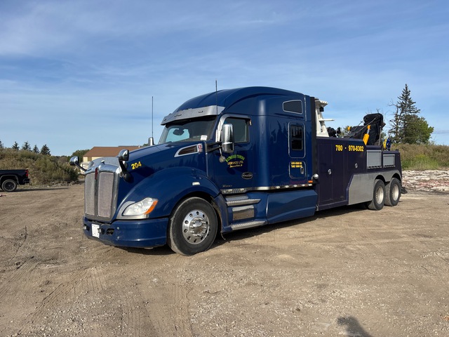 2017 Kenworth T680 6x4 Sleeper Tow Truck