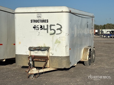 2007 CM 16 ft T/A Enclosed Trailer