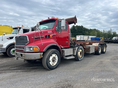 2007 Sterling LT9500 8x4 Roll-Off Truck (Inoperable)