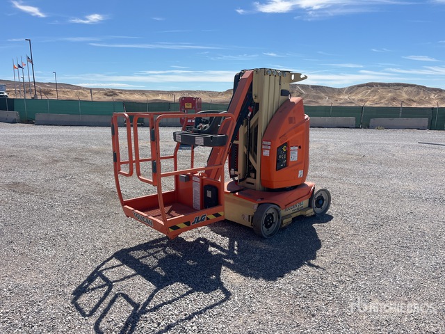 Articulating Boom Lifts