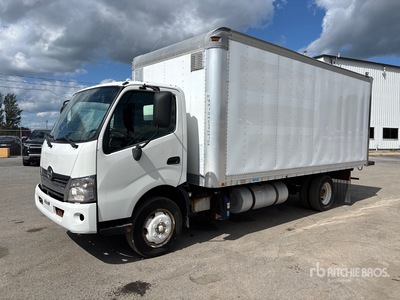 2018 Hino 195 4x2 Moving Furgonetka