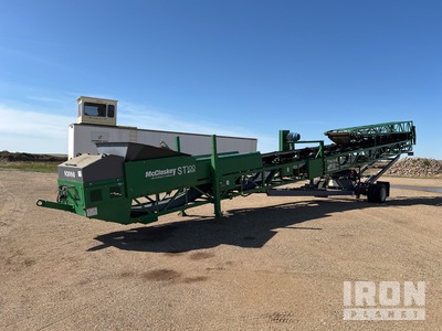 2023 McCloskey ST100E 36 in x 100 ft Portable Radial Stacking Conveyor