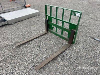 MDS 48 in Tractor Pallet Forks