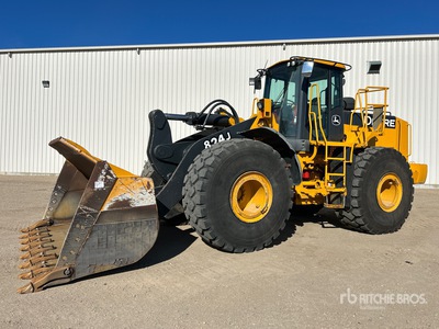 2006 John Deere 824J Pala gommata