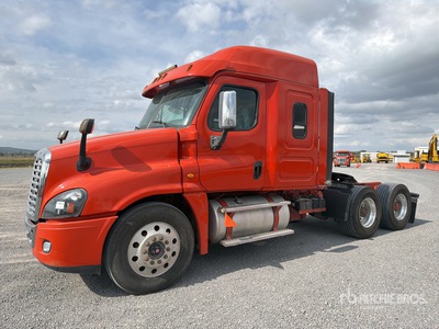 2017 Freightliner Cascadia 125 6x4 Tractocamion con Dormitorio / Sleeper Truck Tractor
