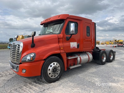 2018 Freightliner Cascadia 125 6x4 Tractocamion con Dormitorio / Sleeper Truck Tractor