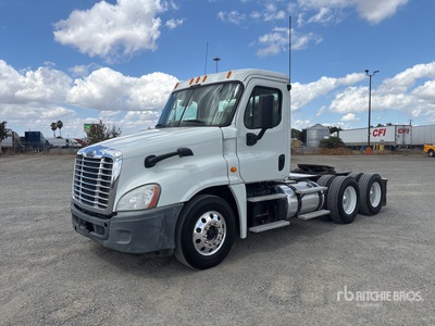 2014 Freightliner Cascadia 125 6x4 T/A Dagcabine Trekker