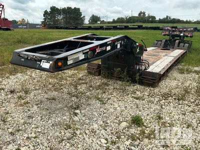 2021 XL Specialized Trailers XL-110-HDG 74100 lb Quad/A 55-Ton Hydraulic Detachable Gooseneck Low Loader