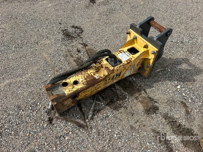 Magnum RHB305 Hydraulic Breaker