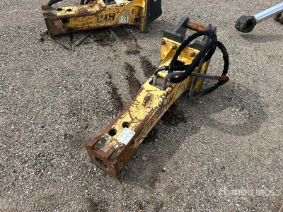 Magnum 305 Hydraulic Breaker