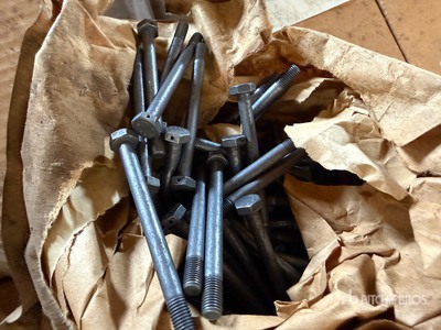 Lot of (4,500) Bolt, Machine