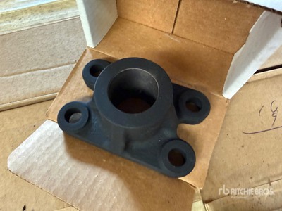 Lot of (384) Bracket, Mounting