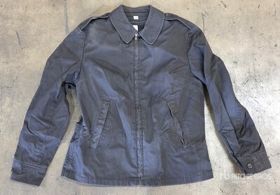 (21) Man's & Woman's Army 385 Jackets