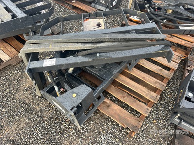 2026 ARTEER RPT-42L 60 in Rotating Fourches pour chargeuse à différentiel (Unused)