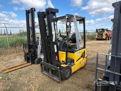 Hyundai 13BTR-9 2200 lb Electric Forklift (Inoperable)