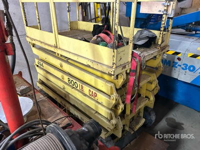 Up-Right Tiger 494 Scissor Lift