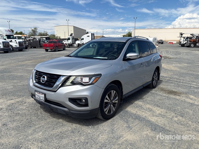 2017 Nissan Pathfinder SUV