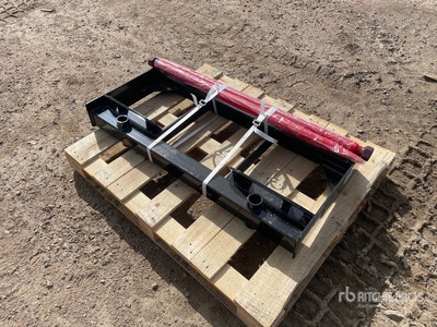 2026 GIYI GY-BF47 47 in Skid Steer Bale Spear (Unused)