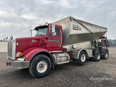 Bay-Lynx UL-20 on 2013 Peterbilt 365 8x4 Stone Spreader Truck