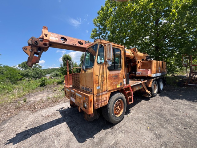 1997 (unverified) Gradall XL4100 Highway Wheeled Excavator