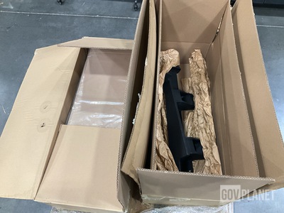 (2) Oshkosh Defense 4133095 Mounting Brackets