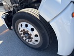 4 dessous de caisse - Camion with Pneu de gauche
