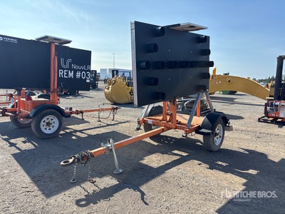 2019 Ver-Mac ST-4X8 を見 Arrow Board