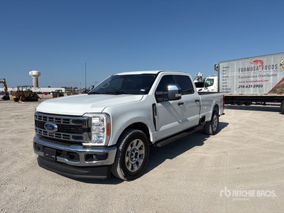 2025 Ford F-250 4x2 Crew Cab Pickup