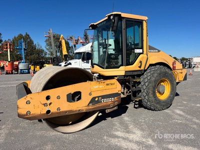 2018 Volvo SD115B Gladde trommelpers