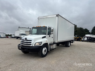 2020 Hino 268 4x2 Furgonetka