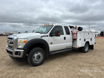 2011 Ford F-550 XLT 4x4 Extended Cab Utility Truck