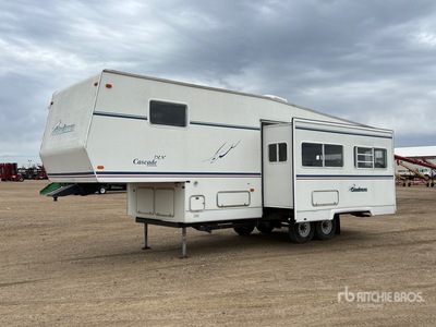 2002 Coachmen Cascade 28 ft T/A Remolque de viaje