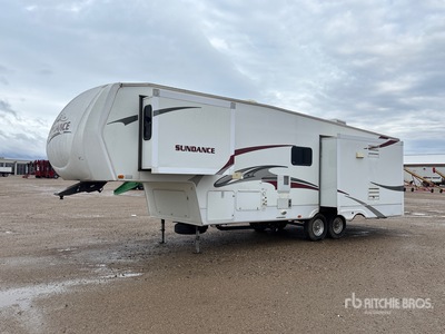 2008 Heartland Sundance 33 ft T/A トラベルトレーラー